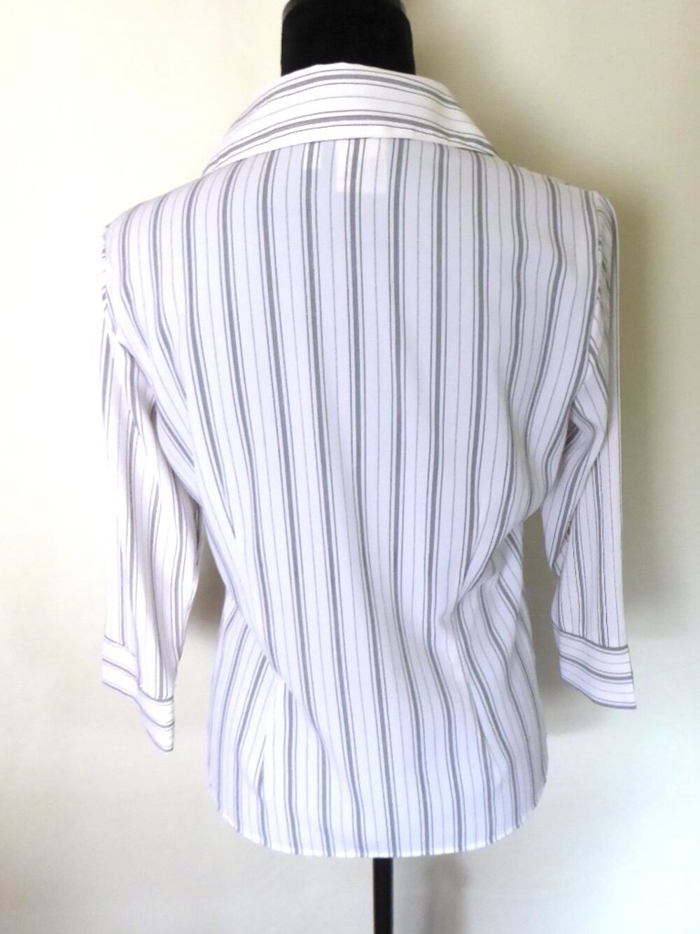 WOMENS FRED DAVID BRAND WHITE BLACK STRIPED BUTTON DOWN STRETCH SHIRT SMALL - Picture 4 of 8